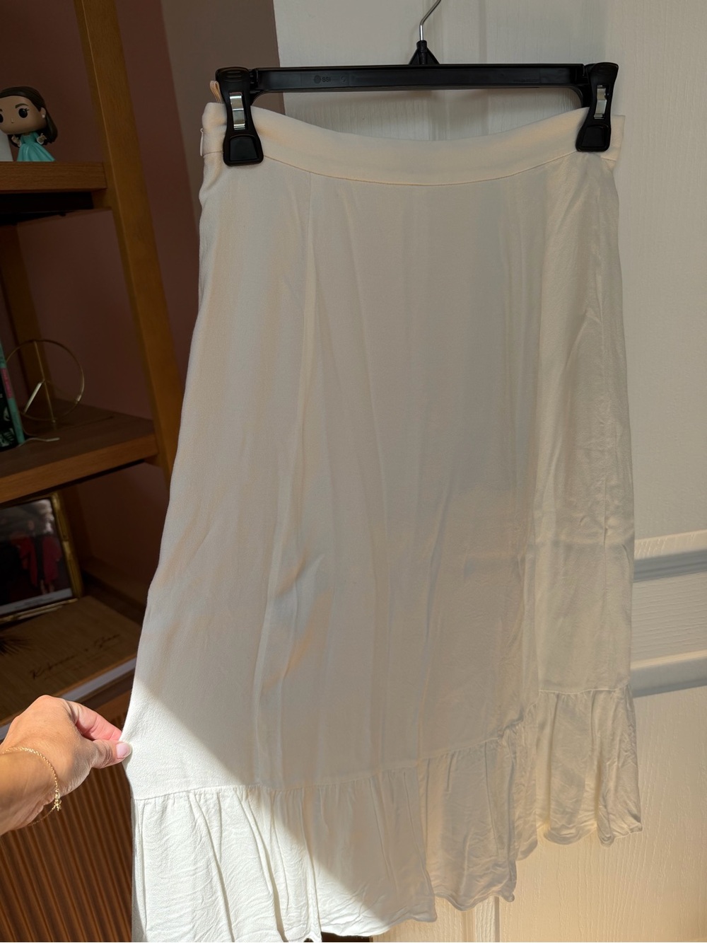 Wilfred Cream Maxi Skirt with Ruffle Hem size 0